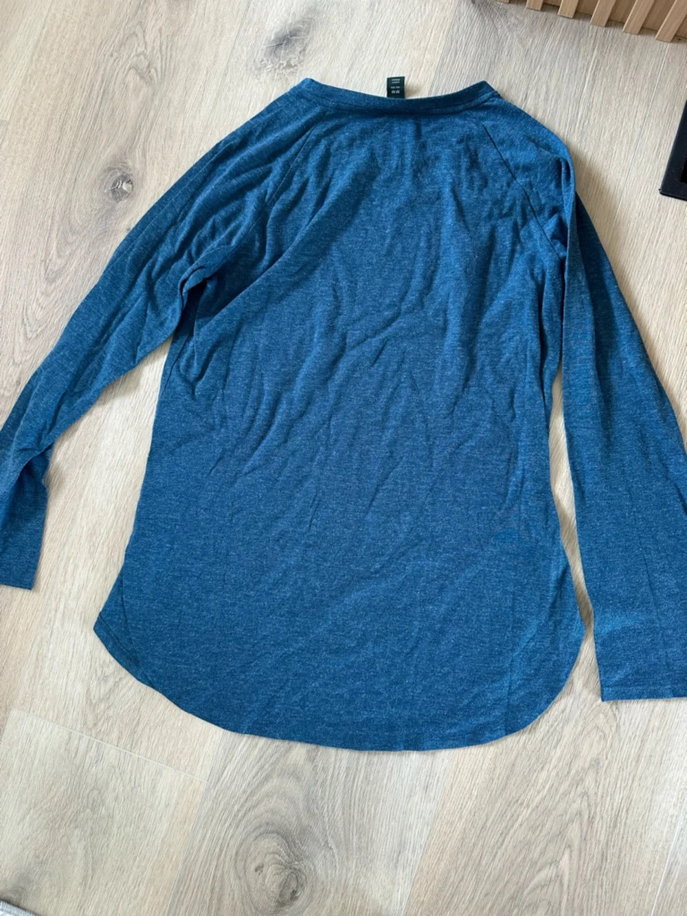 Roots Heathered Blue Crewneck Long Sleeve Tee - Picture 4 of 4
